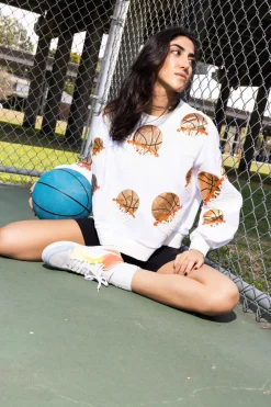 Hot Queen Of Sparkles Basketball Hoop Sweatshirt White