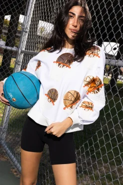 Hot Queen Of Sparkles Basketball Hoop Sweatshirt White