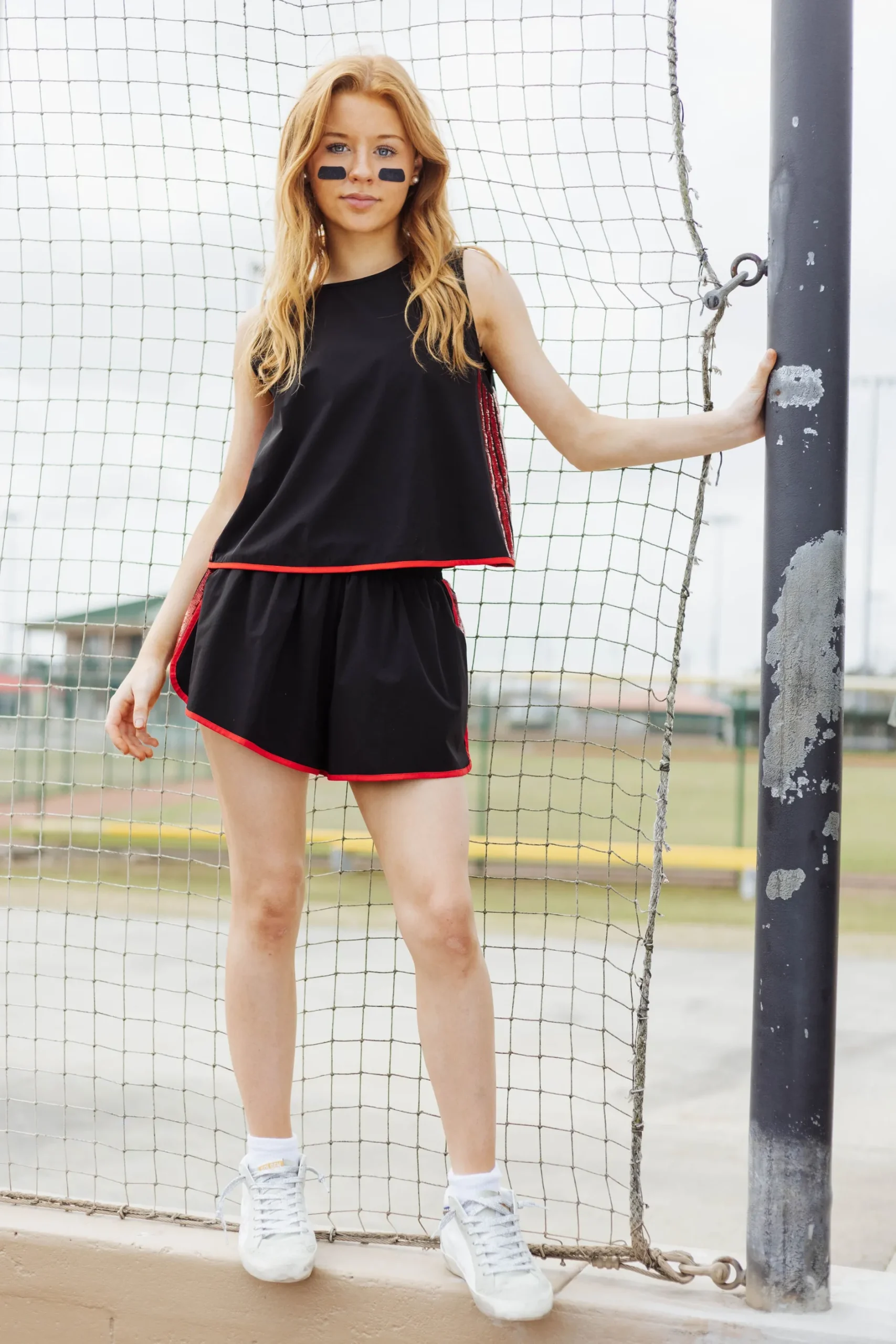Best Sale Queen Of Sparkles Black & Red Side Active Tank