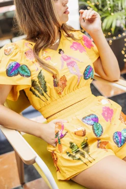 Best Queen Of Sparkles Girlies & Drinks & Animals Shorts Yellow