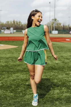 Store Queen Of Sparkles Green & Gold Side Active Short