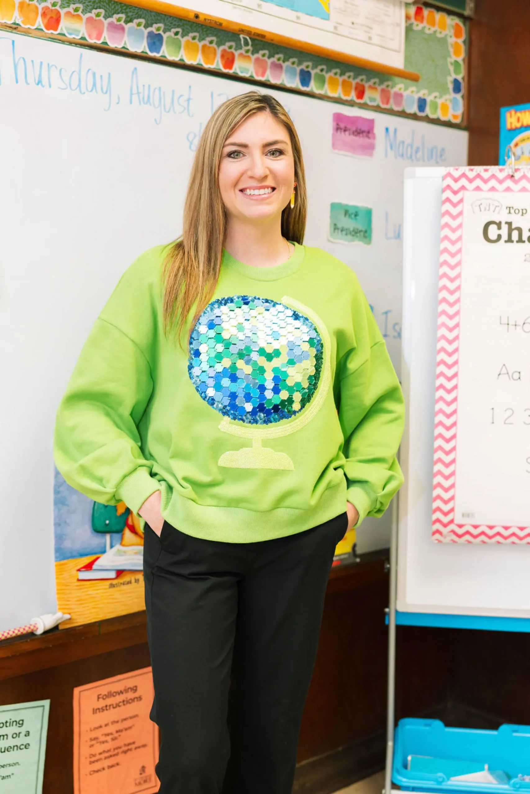 Discount Queen Of Sparkles Green Globe Sweatshirt