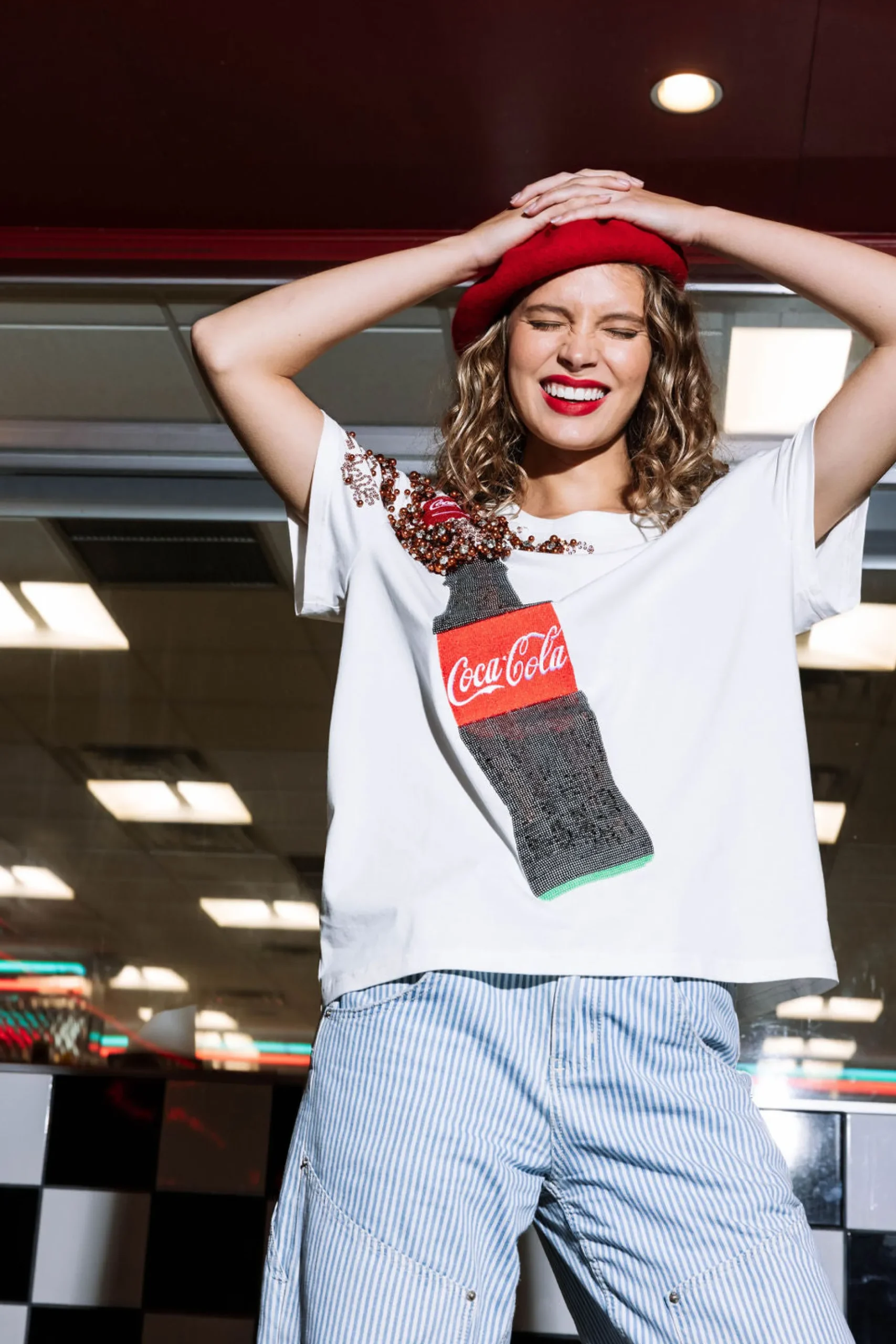 Best Queen Of Sparkles Popping Coca-Cola® Bottle Tee White