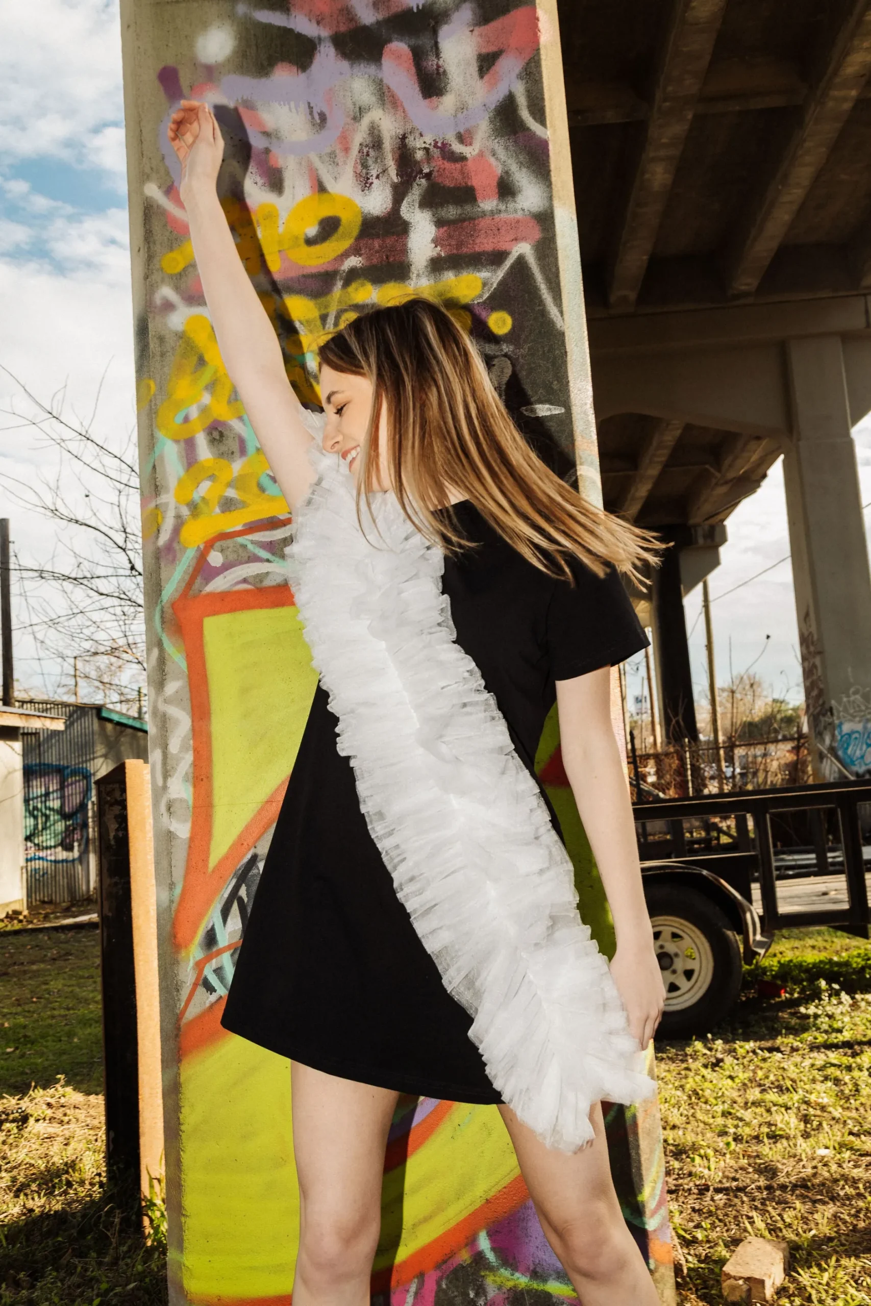 Sale Queen Of Sparkles Ruffle Diagonal Tee Dress Black/White